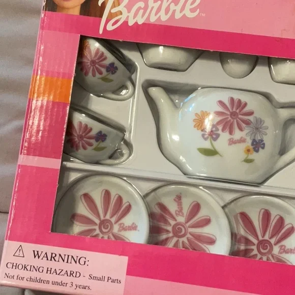 Barbie China Tea Set - Picture 4 of 10